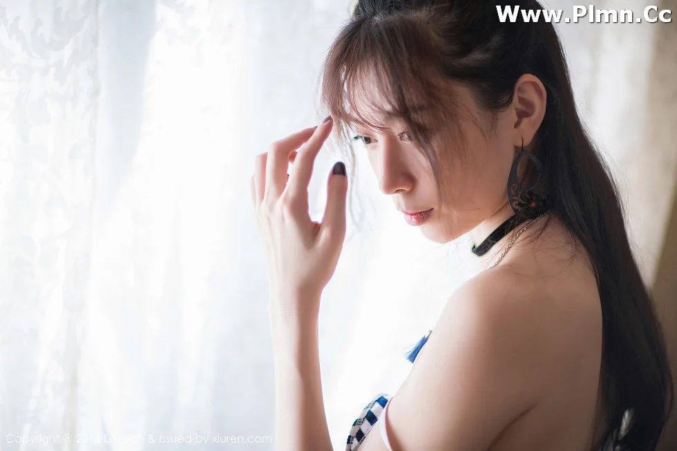 [LeYuan星乐园]Vol.006_嫩模楚琪kiki清新服饰白嫩美长腿性感写真50P