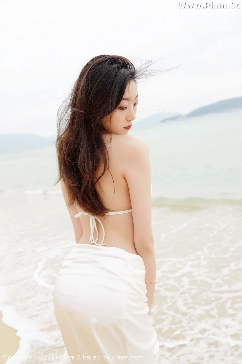 [MFStar模范学院]Vol.464_嫩模安琪Yee三亚旅拍海边沙滩白色比基尼秀完美身材诱惑写真51P