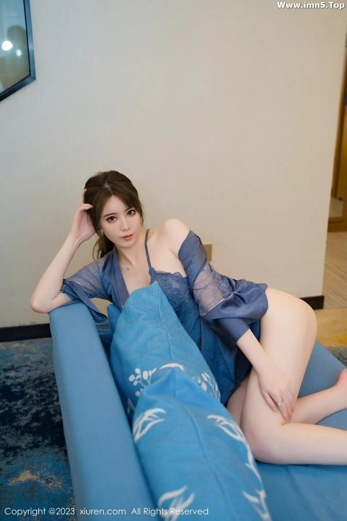 [XiuRen秀人网]No.7130_模特yoo优优性感蓝色蕾丝情趣睡裙半撩秀翘臀美腿迷人诱惑写真83P