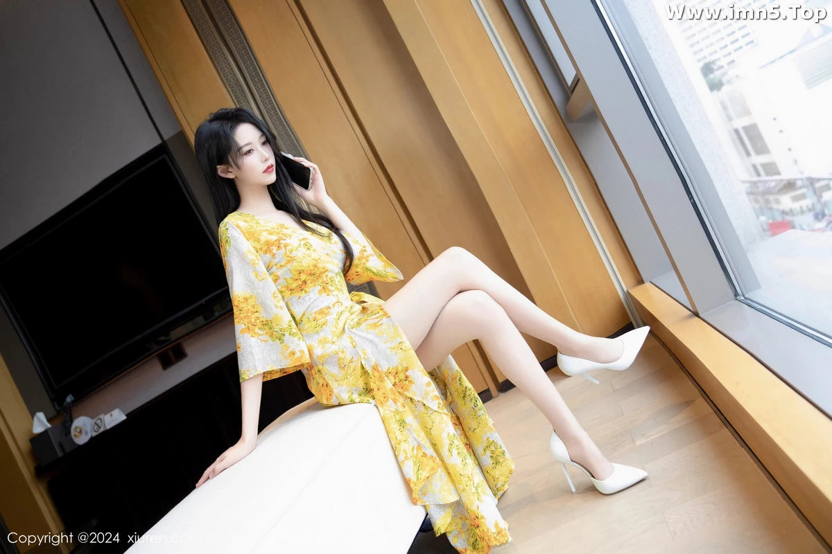 [XiuRen秀人网]No.7981_模特利世情节拍摄性感黄色连衣裙露白色蕾丝内衣完美诱惑写真99P